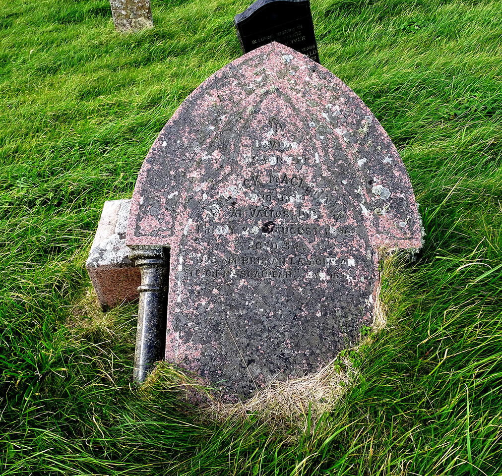 Photo of headstones/Roderick MacLennan d1896 hdstn Valtos burial grd (Lewis)